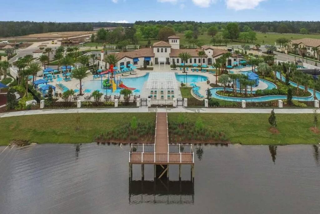 Amazing 5 Bedrooms Home With Pool/Bbq Near Disney 키시미 외부 사진