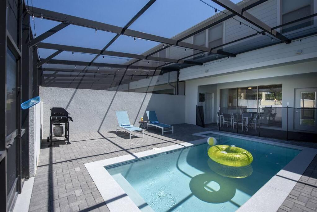 Amazing 5 Bedrooms Home With Pool/Bbq Near Disney 키시미 외부 사진