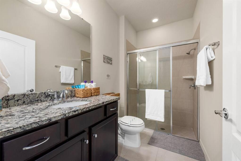 Amazing 5 Bedrooms Home With Pool/Bbq Near Disney 키시미 외부 사진